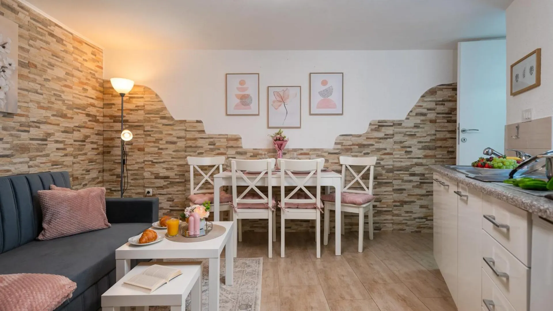 Apartman U Srcu Anticke Pule Pula Croatia